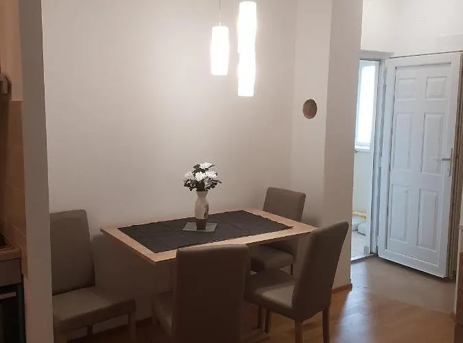 16998a * Novi Vinodolski